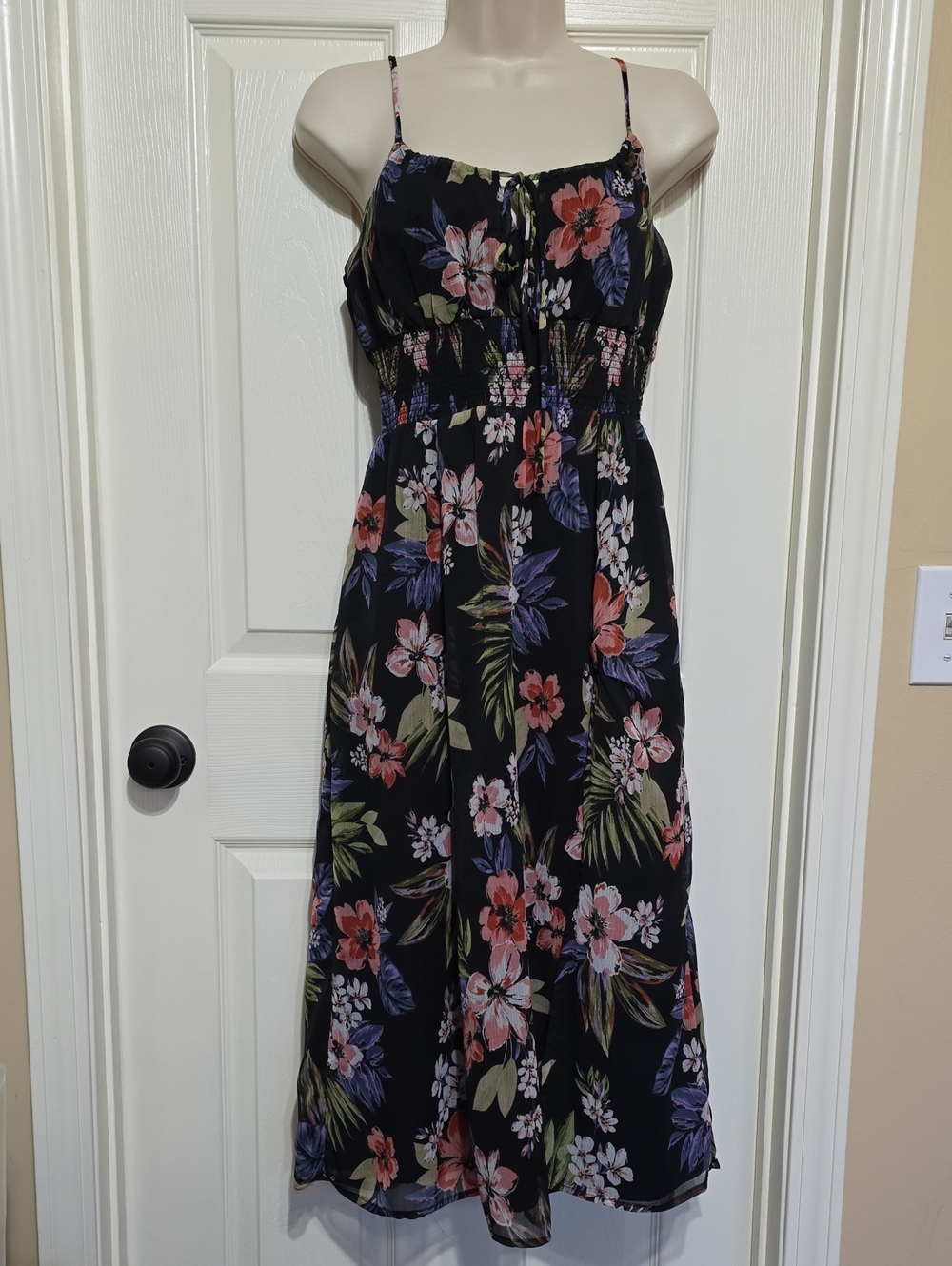 Black Floral Spaghetti-Strap Midi Dress
